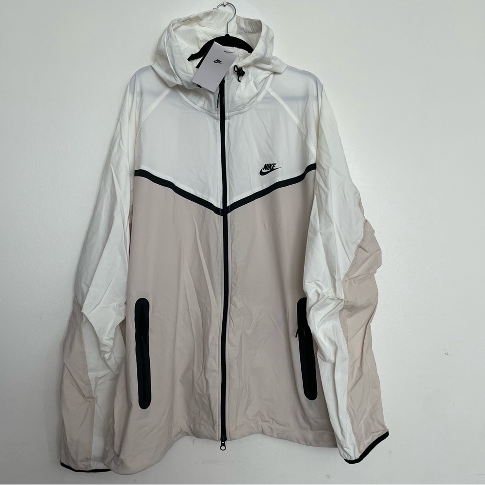 Men’s Nike Tech Woven Jacket Size XXLT